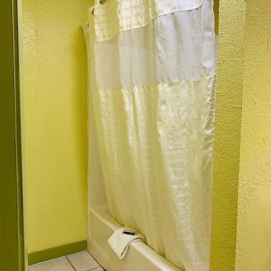 Luxury Inn 米德蘭 外观 照片